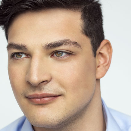 camouflage des cicatrices - maquillage permanent pour les hommes